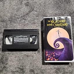 The Nightmare Before Christmas — Tim Burton VHS Tape (1993)